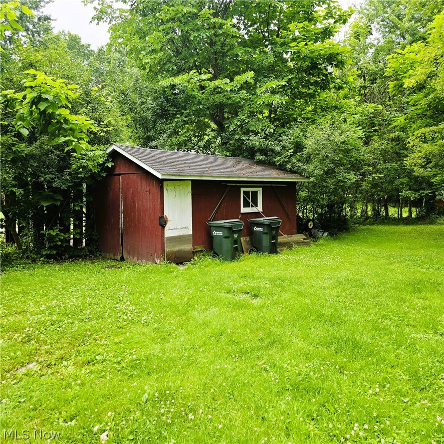 6852 Eastland Road Middleburg Heights, OH 44130 - Photo 4 of 13