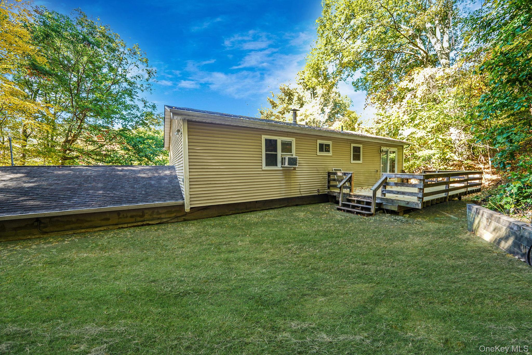 68 Old Sylvan Lake Road Hopewell Junction, NY 12533 - Photo 4 of 32