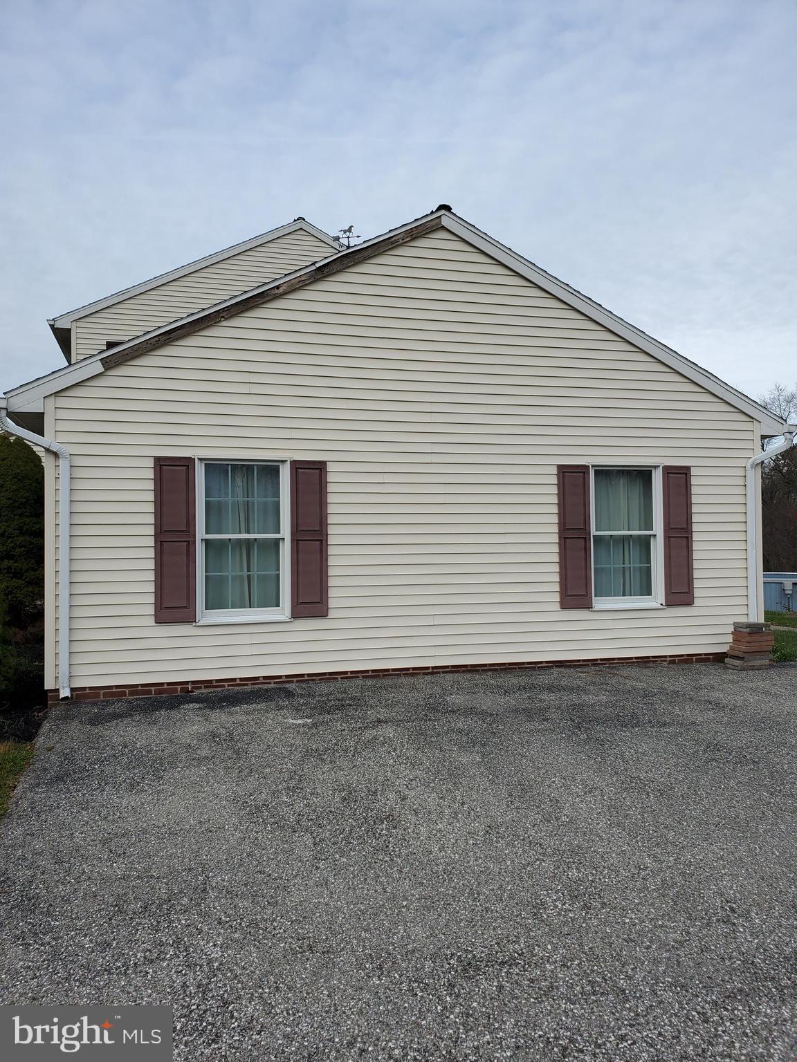 6495 Cabot Road Dover, PA 17315 - Photo 8 of 21