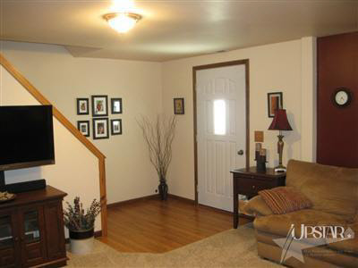 211 West Grant Street Decatur, IN 46733 - Photo 8 of 27