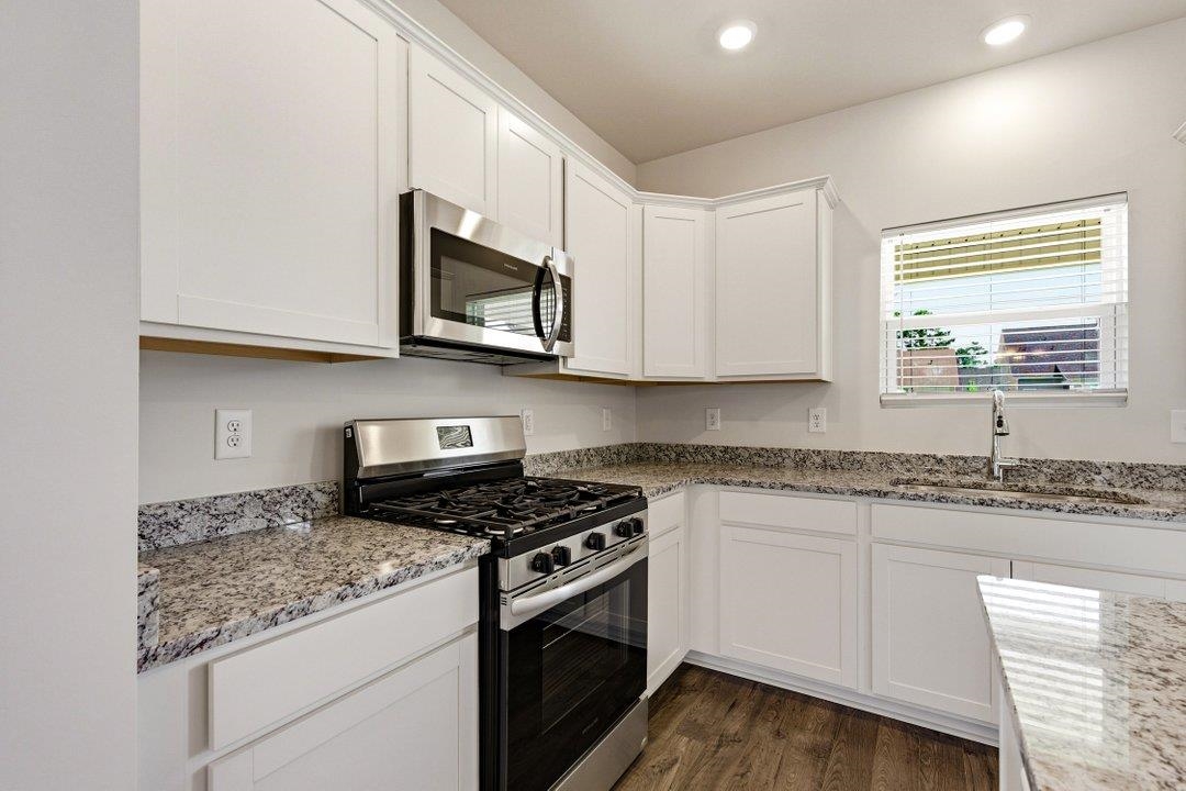 2416 Campton Loop Conway, SC 29527 - Photo 10 of 33
