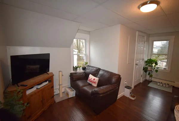 $379,900 | 38 Jannell Court, Epping, NH 03042