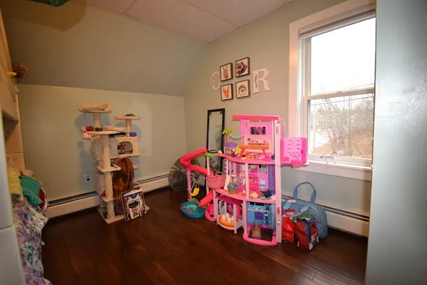$379,900 | 38 Jannell Court, Epping, NH 03042