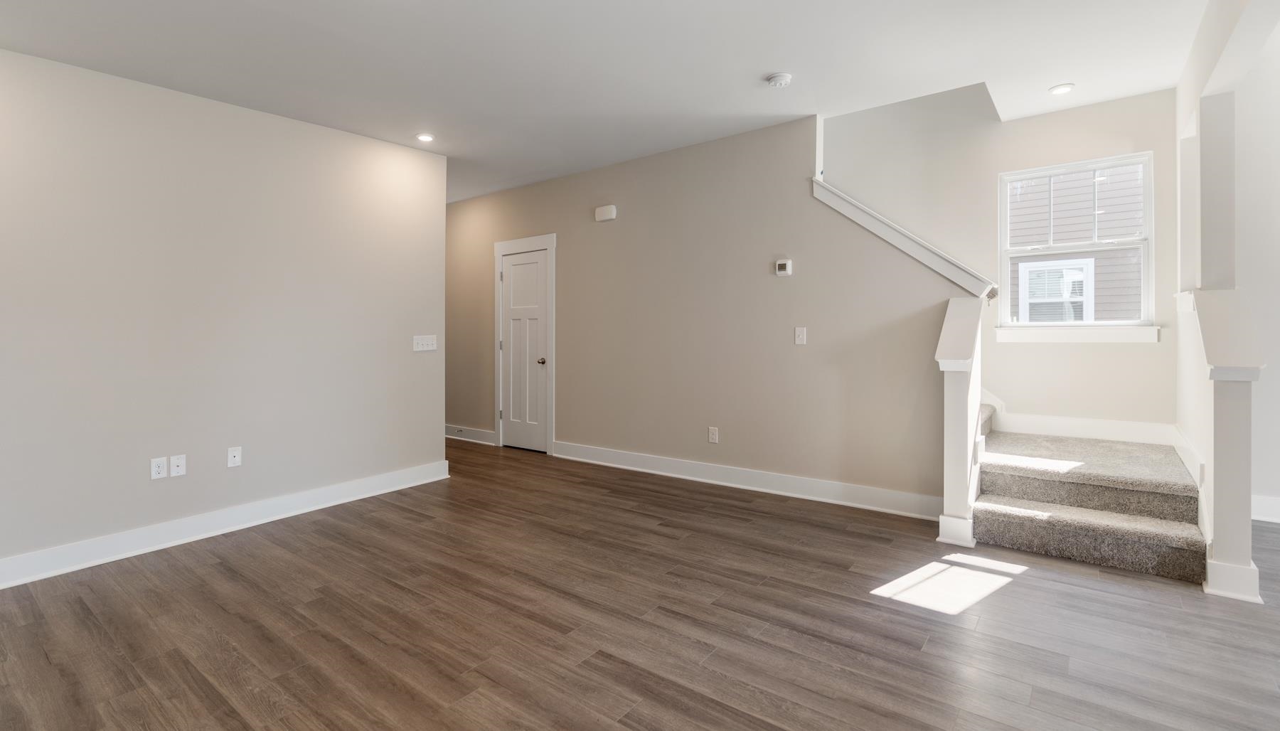 1398 Maplesmith Way Moore, SC 29369 - Photo 4 of 23 Living Room