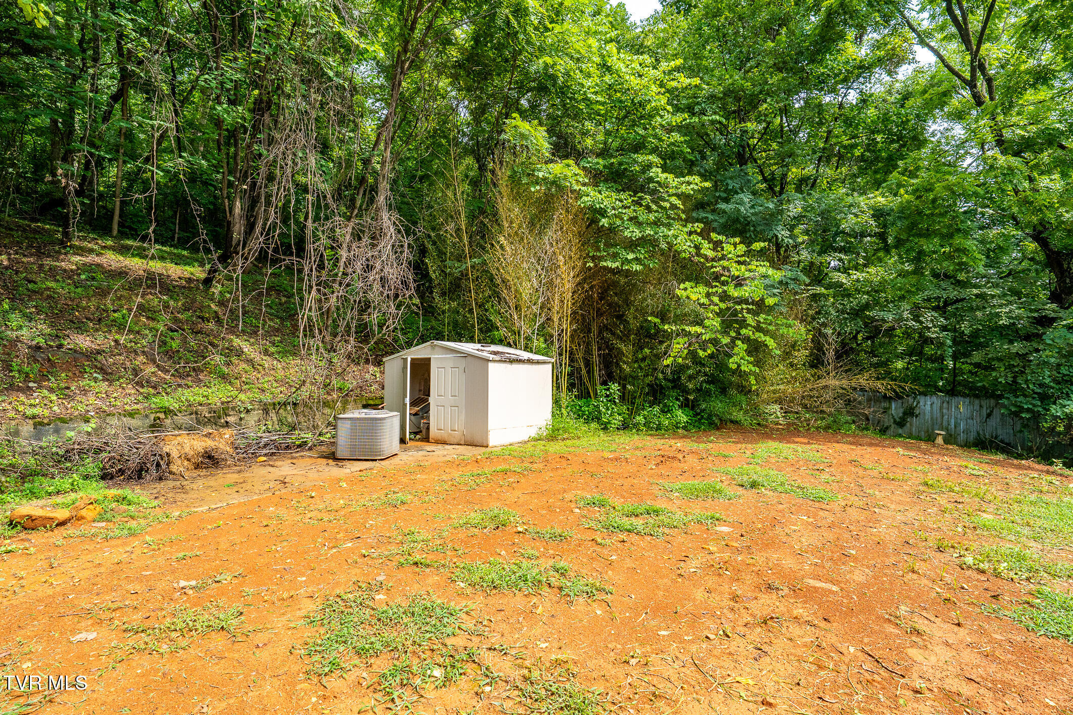 200 Coal Chute Road Elizabethton, TN 37643 - Photo 28 of 49 200 Coal Chute Rd (28 of 49)