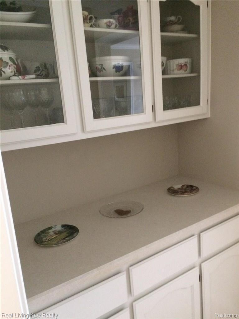 3280 Summit Ridge Drive Rochester, MI 48306 - Photo 13 of 39 IMG_0234.JPG