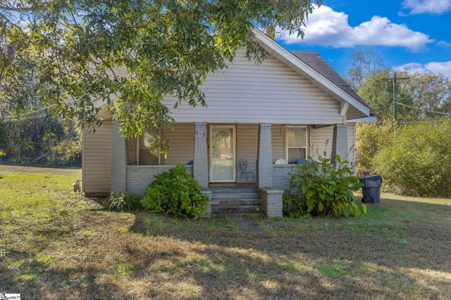 $99,000 | 113 Cora Street, Laurens, SC 29360