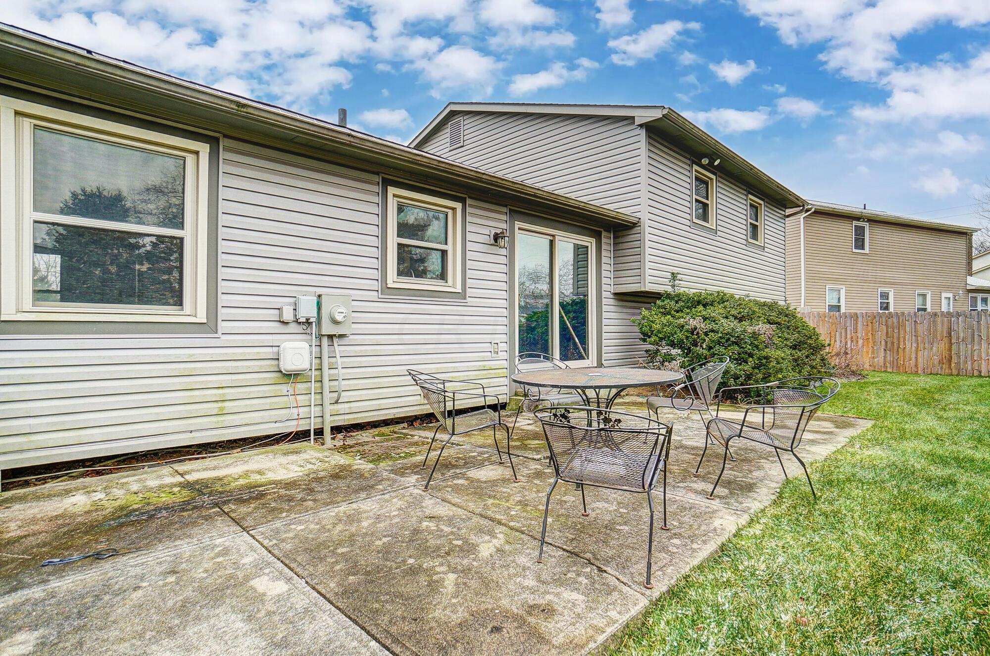91 Lawrence Road Westerville, OH 43081 - Photo 45 of 50 055