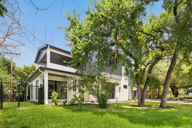 $13,000 | 2504 Bluffview Drive, Austin, TX 78704