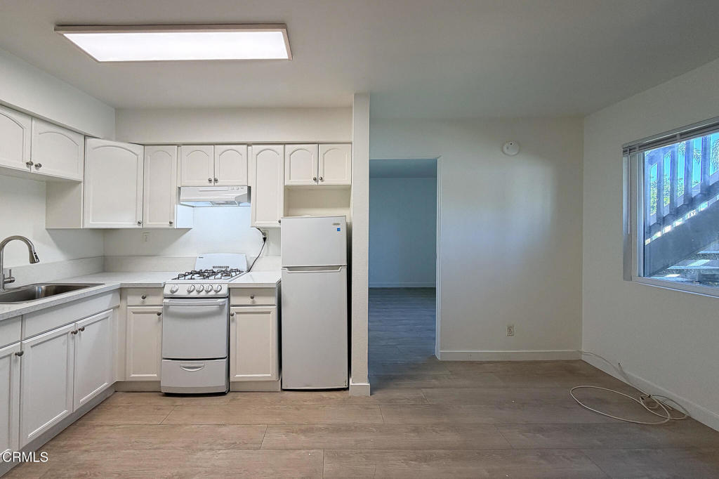 3901 Saviers Road, Unit 1 Oxnard, CA 93033 - Photo 9 of 15