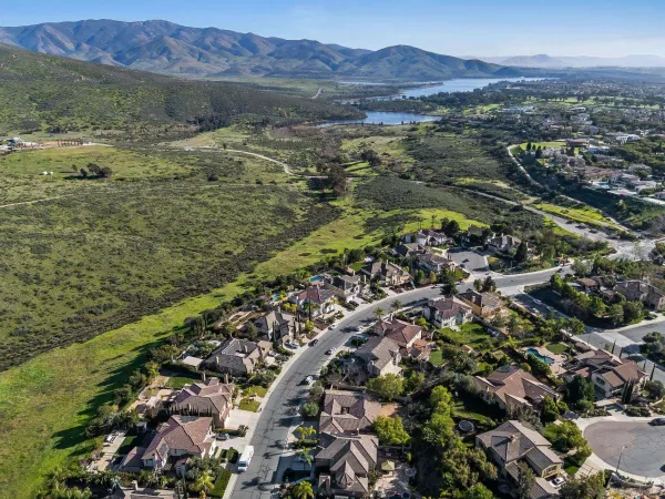$6,500 | 756 Agua Vista Drive, Chula Vista, CA 91914