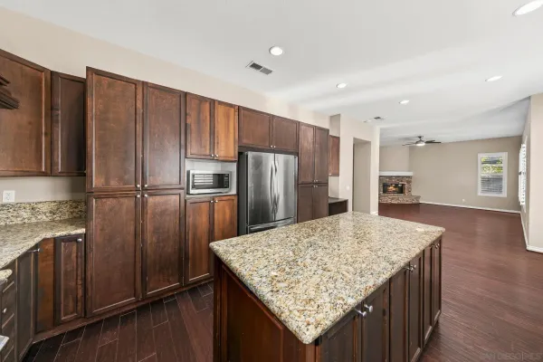 $6,500 | 756 Agua Vista Drive, Chula Vista, CA 91914