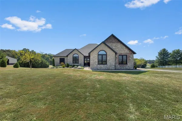 $764,000 | 145 Saddlebrooke Ridge, Jackson, MO 63755