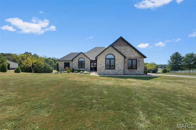 $789,000 | 145 Saddlebrooke Ridge, Jackson, MO 63755