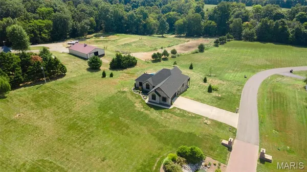$764,000 | 145 Saddlebrooke Ridge, Jackson, MO 63755