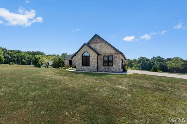 $789,000 | 145 Saddlebrooke Ridge, Jackson, MO 63755