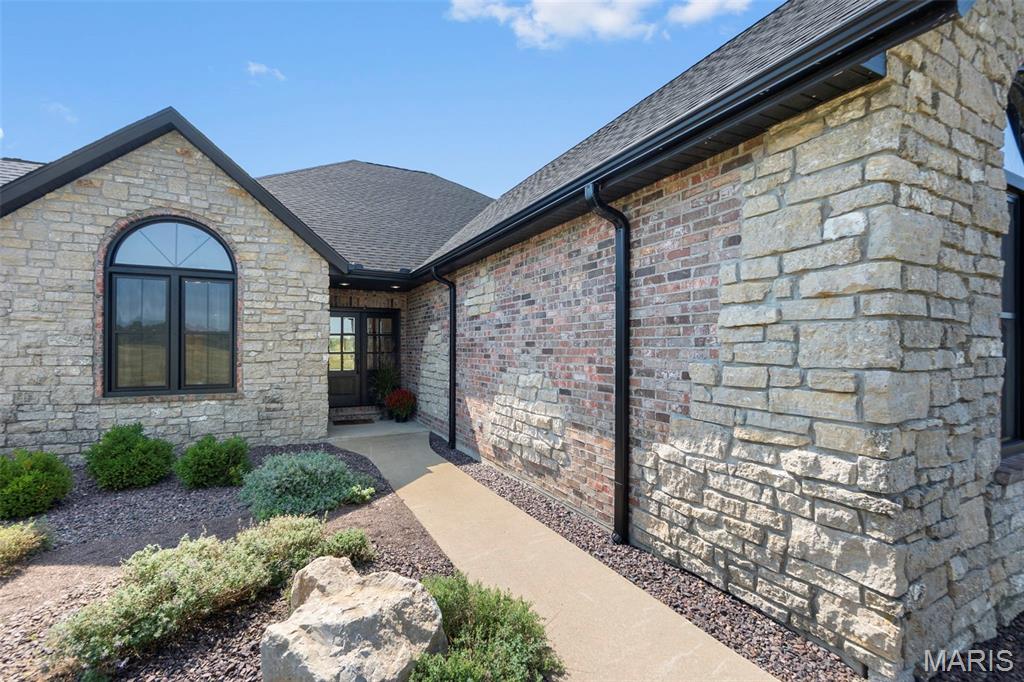 145 Saddlebrooke Ridge Jackson, MO 63755 - Photo 4 of 66