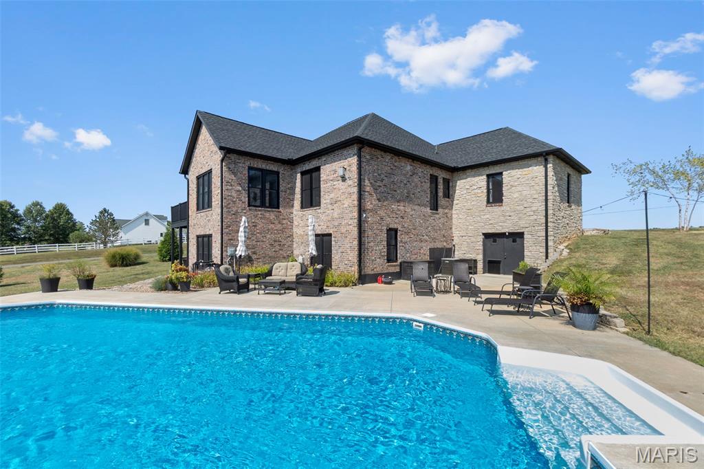 145 Saddlebrooke Ridge Jackson, MO 63755 - Photo 5 of 66