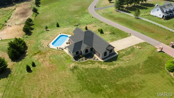 $764,000 | 145 Saddlebrooke Ridge, Jackson, MO 63755