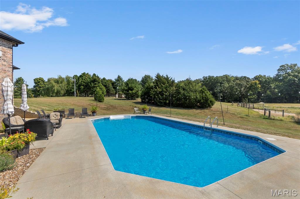 145 Saddlebrooke Ridge Jackson, MO 63755 - Photo 9 of 66