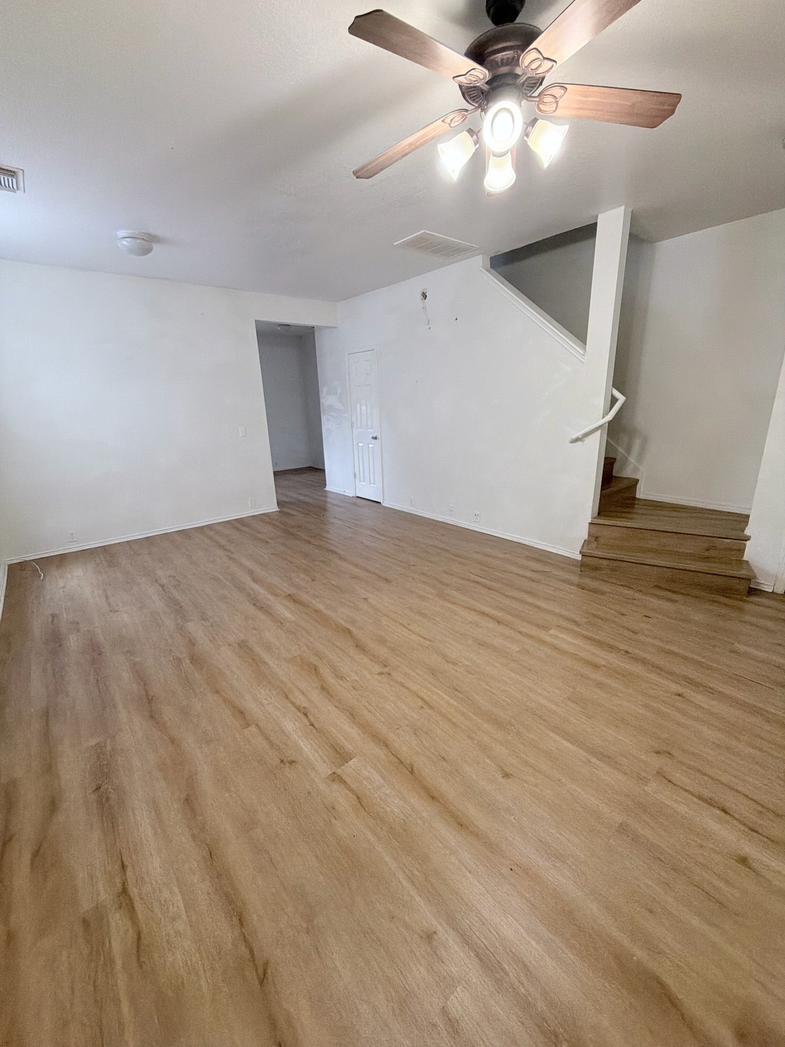 2211 Walnut Fair Lane Spring, TX 77373 - Photo 6 of 13 Gallery Image 6