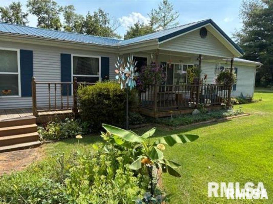 15170 East Gibson Road Mount Vernon, IL 62864 - Photo 1 of 54