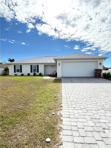 $2,200 | 332 Northwest 19th Street, Cape Coral, FL 33993