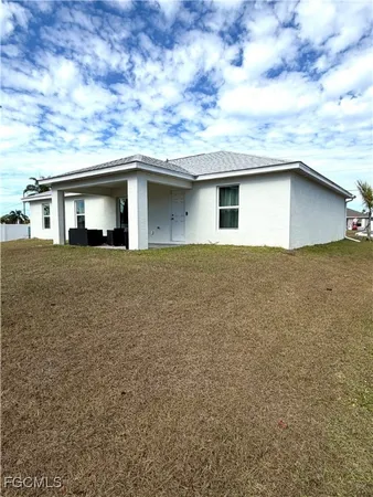 $2,200 | 332 Northwest 19th Street, Cape Coral, FL 33993