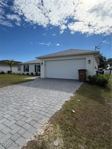 $2,200 | 332 Northwest 19th Street, Cape Coral, FL 33993