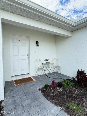 $2,200 | 332 Northwest 19th Street, Cape Coral, FL 33993