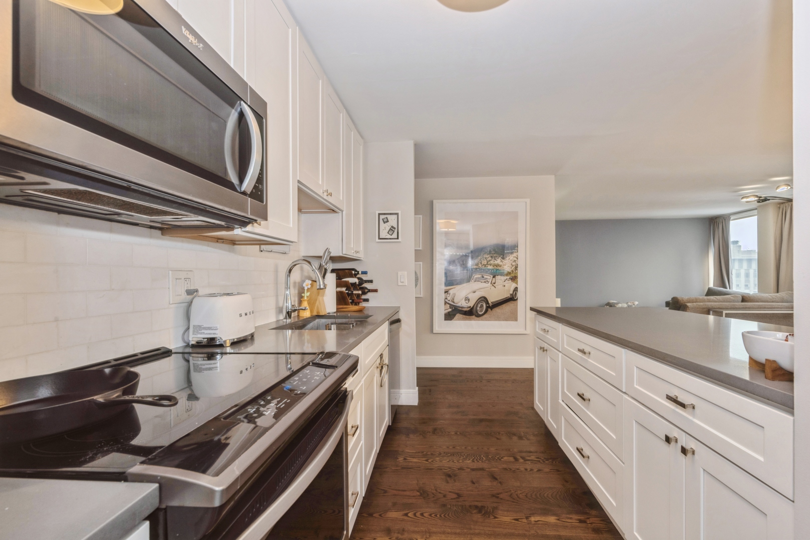 111 East Chestnut Street, Unit 17K Chicago, IL 60611 - Photo 11 of 32