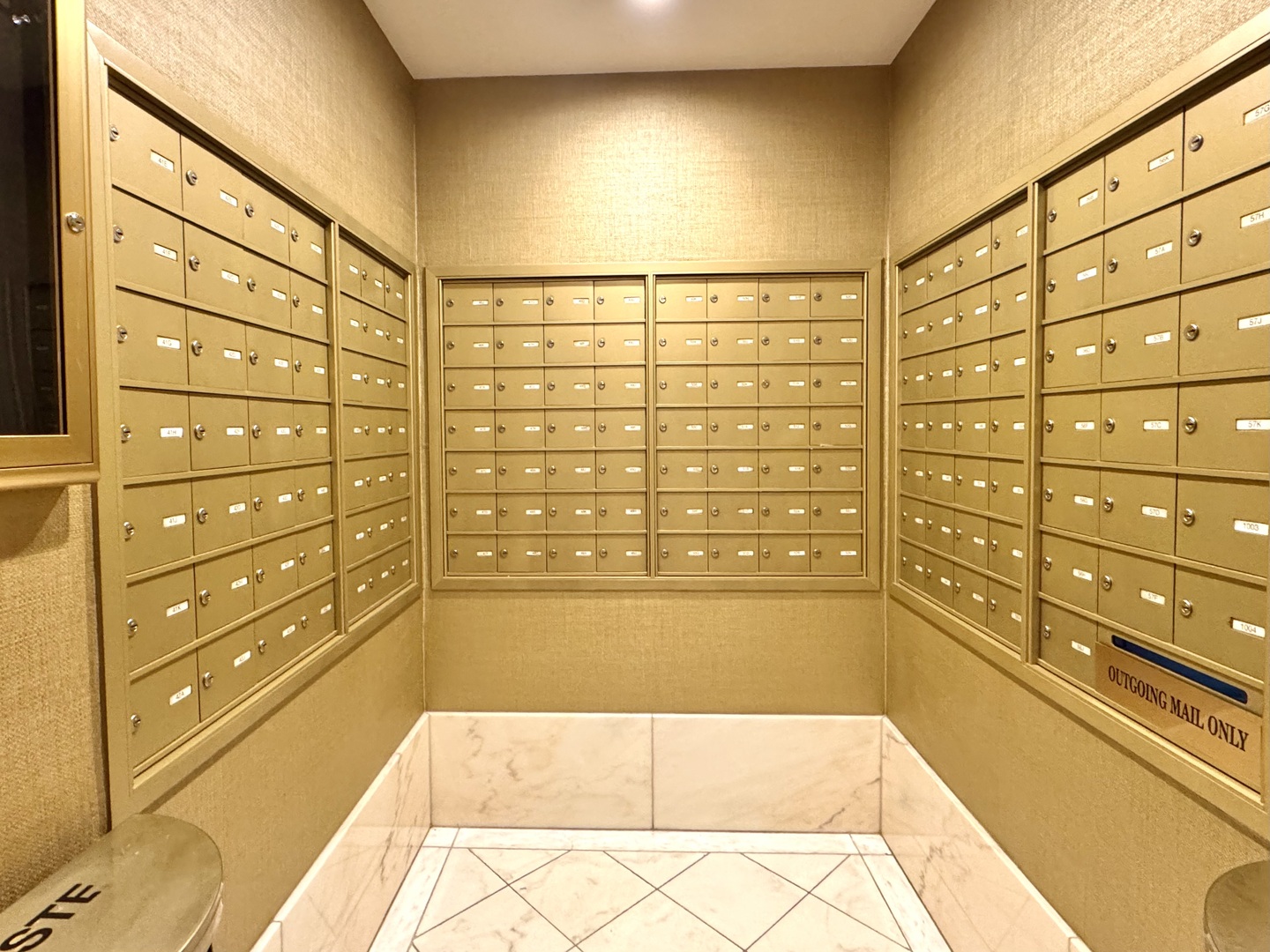 111 East Chestnut Street, Unit 17K Chicago, IL 60611 - Photo 21 of 32