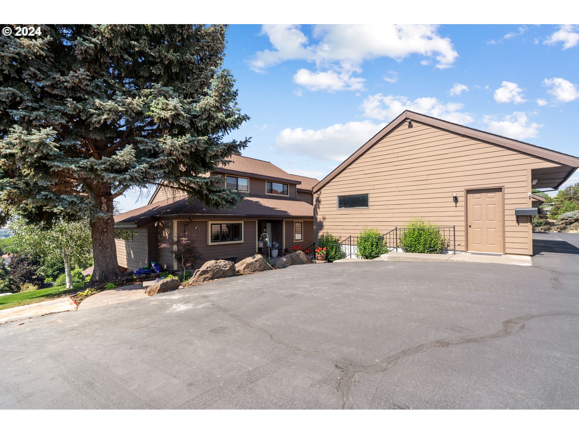 1038 Northwest 12th Street, Unit C Pendleton, OR 97801 - Photo 23 of 30