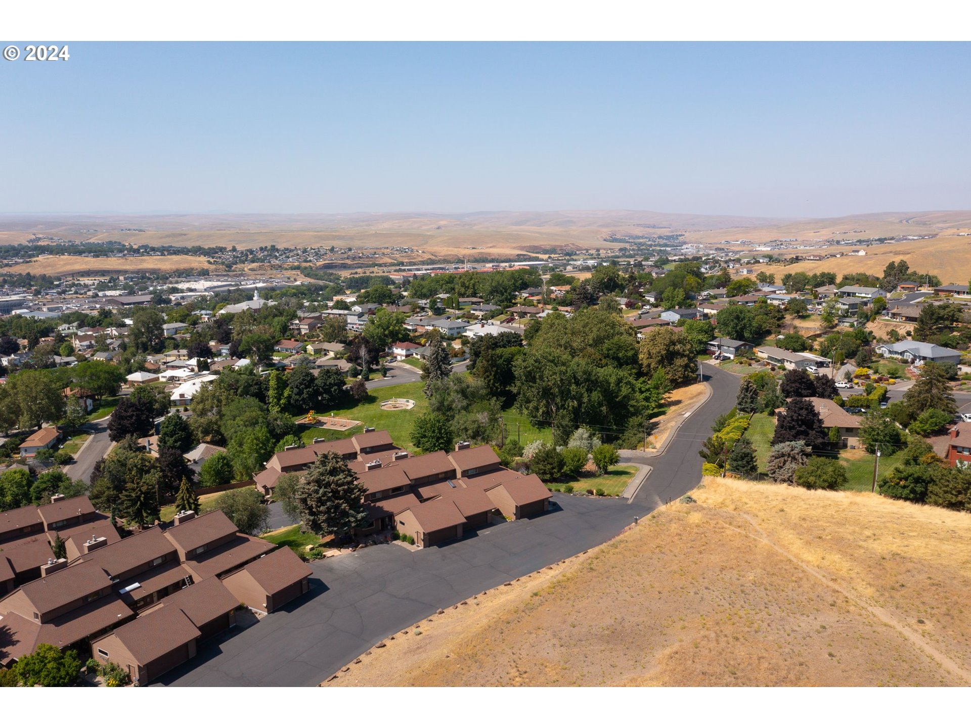 1038 Northwest 12th Street, Unit C Pendleton, OR 97801 - Photo 28 of 30