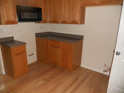 527 Springbrook Trail North Oswego, IL 60543 - Photo 3 of 6
