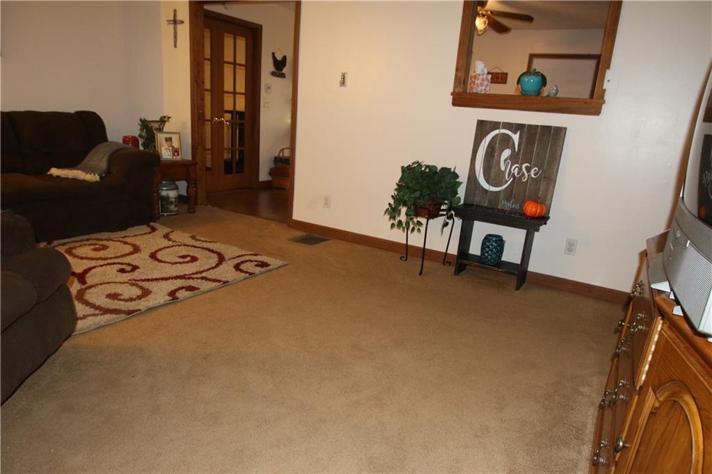 729 Sprenger Road Seymour, IN 47274 - Photo 16 of 41 Gallery Image 16