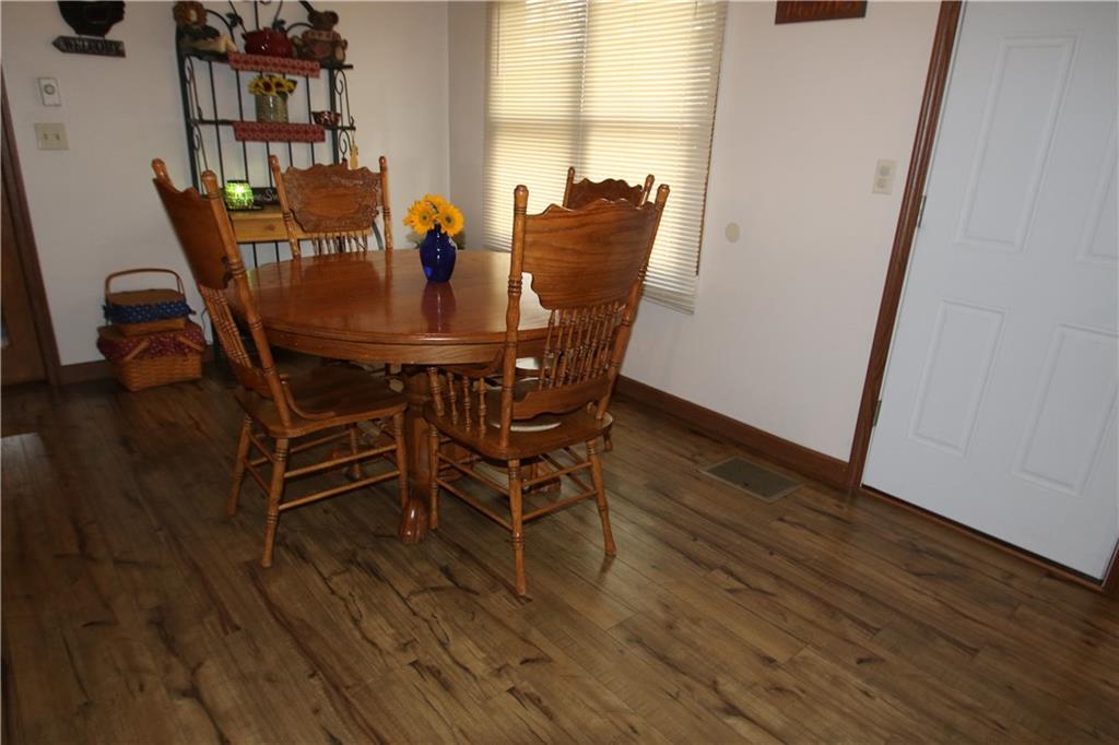 729 Sprenger Road Seymour, IN 47274 - Photo 5 of 41 Gallery Image 5