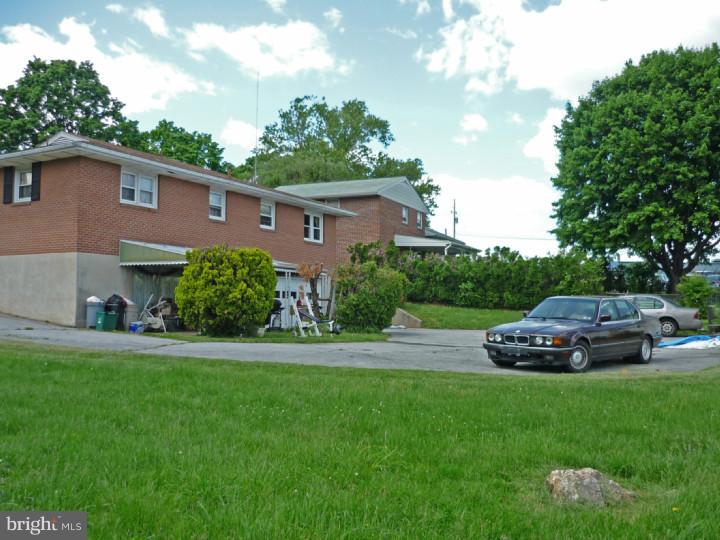 131 Hancock Boulevard Reading, PA 19607 - Photo 4 of 11 Exterior Back