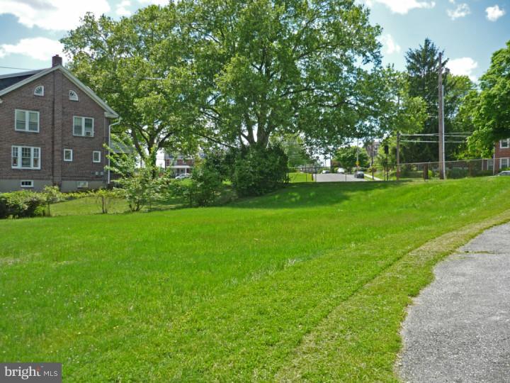 131 Hancock Boulevard Reading, PA 19607 - Photo 5 of 11 Exterior Side