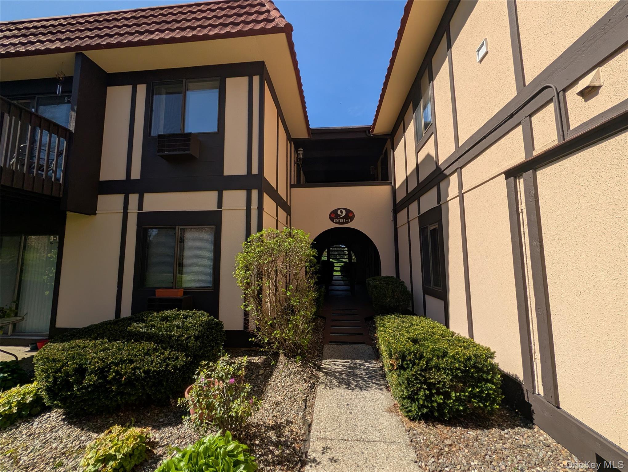 9 Loudon Drive, Unit 6 Fishkill, NY 12524 - Photo 2 of 19