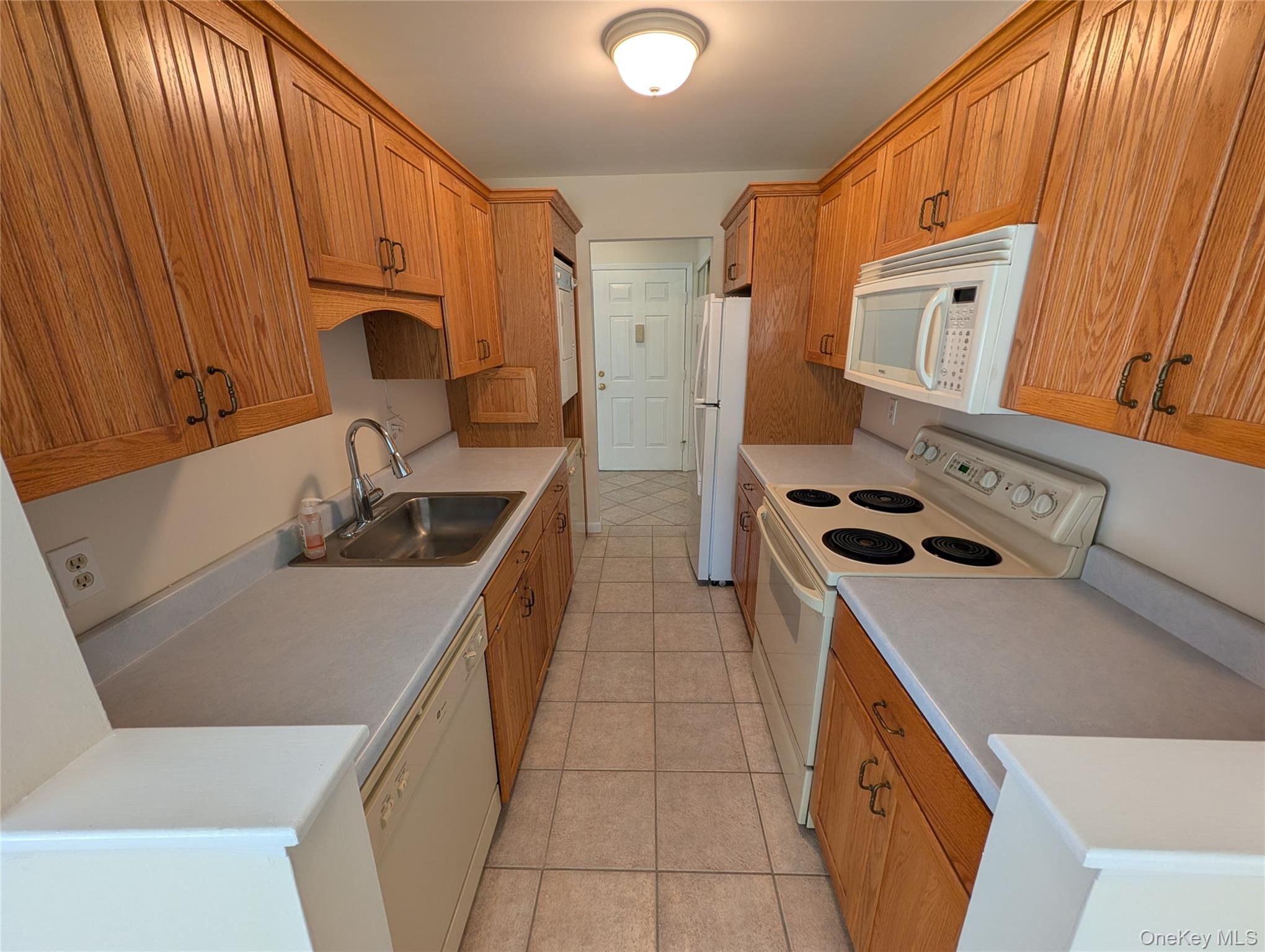 9 Loudon Drive, Unit 6 Fishkill, NY 12524 - Photo 8 of 19
