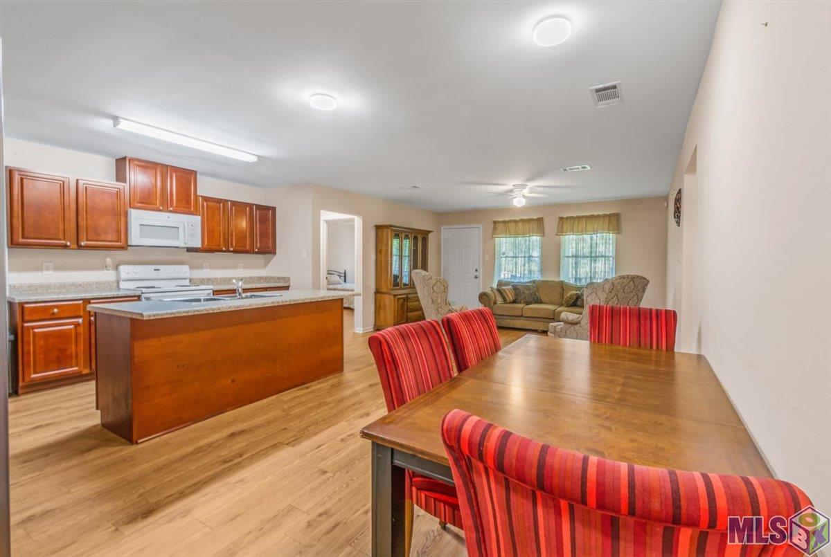 1945 North Stevendale Road Baton Rouge, LA 70819 - Photo 9 of 32 Gallery Image 9