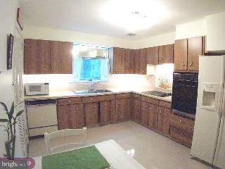 1230 Susquehanna Road Rydal, PA 19046 - Photo 4 of 6