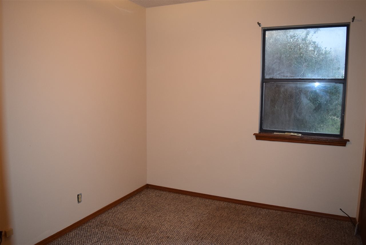 210 Morrison Morrison, OK 73061 - Photo 10 of 22 Gallery Image 10