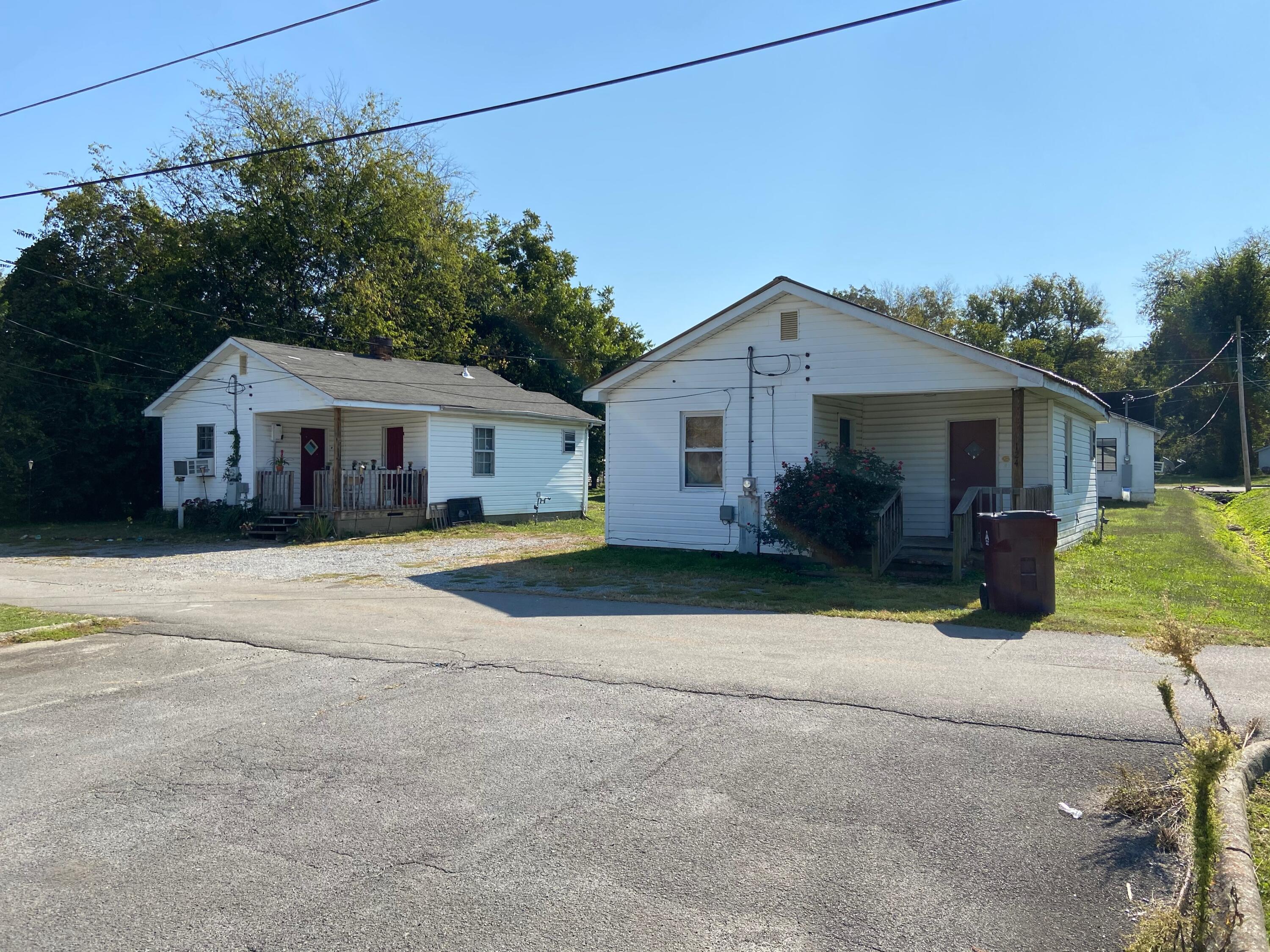 269 Badgett Street Alcoa, TN 37701 - Photo 2 of 11 130 & 124 Badgett Aly