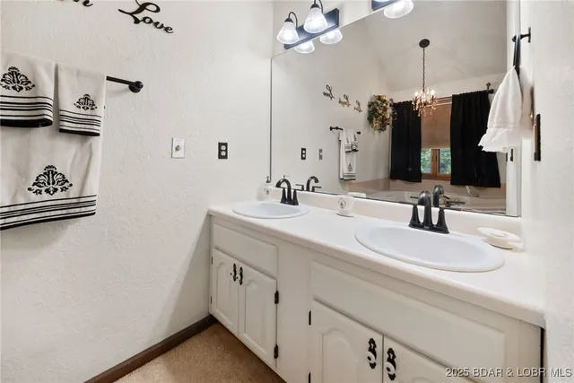 $475,000 | 828 Foxhead Shores Drive, Linn Creek, MO 65052