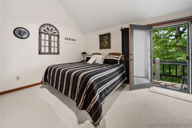 $475,000 | 828 Foxhead Shores Drive, Linn Creek, MO 65052