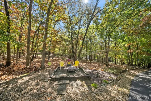$475,000 | 828 Foxhead Shores Drive, Linn Creek, MO 65052