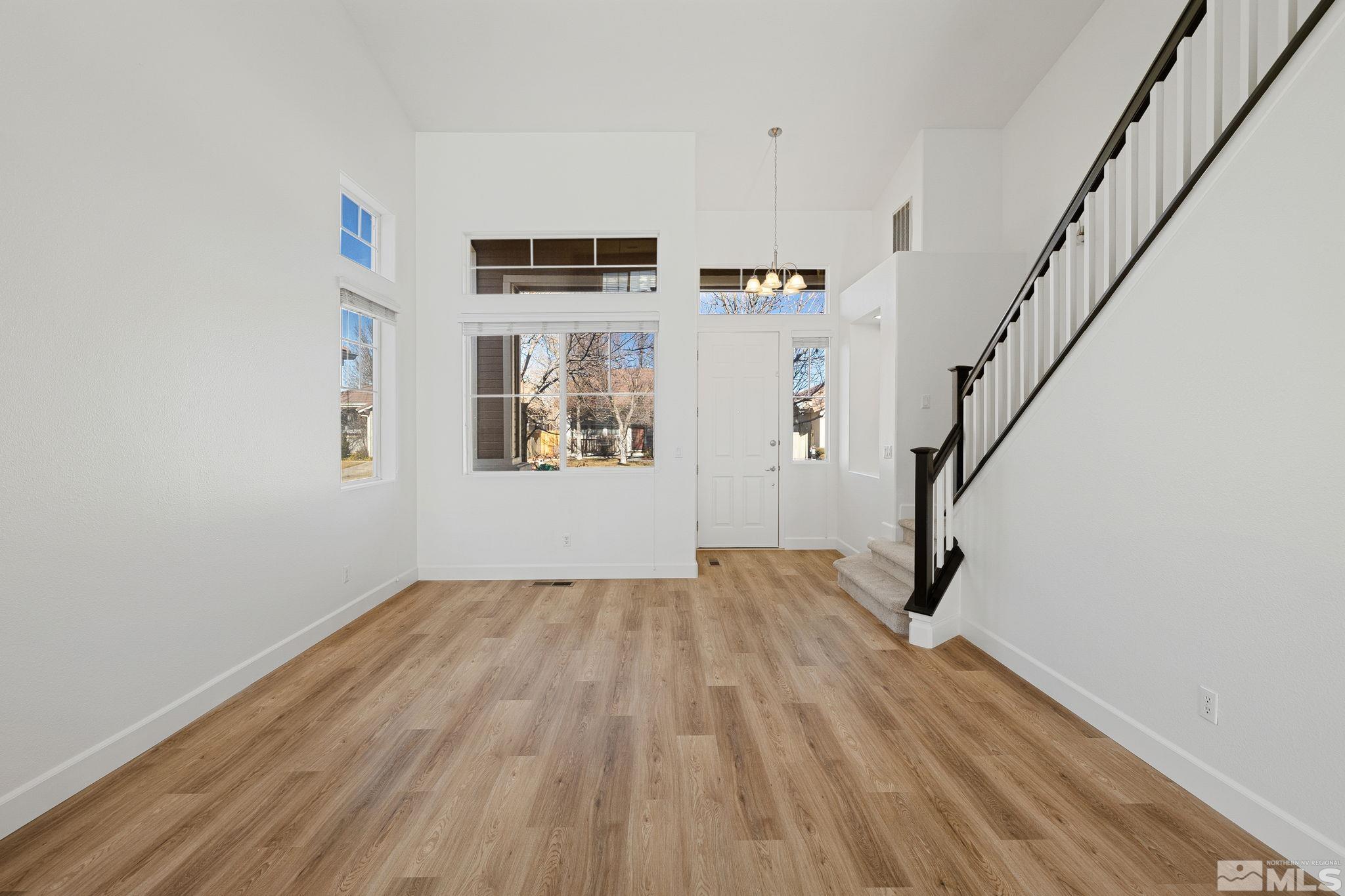 1660 Brentford Way Reno, NV 89521 - Photo 2 of 39 Photo 2