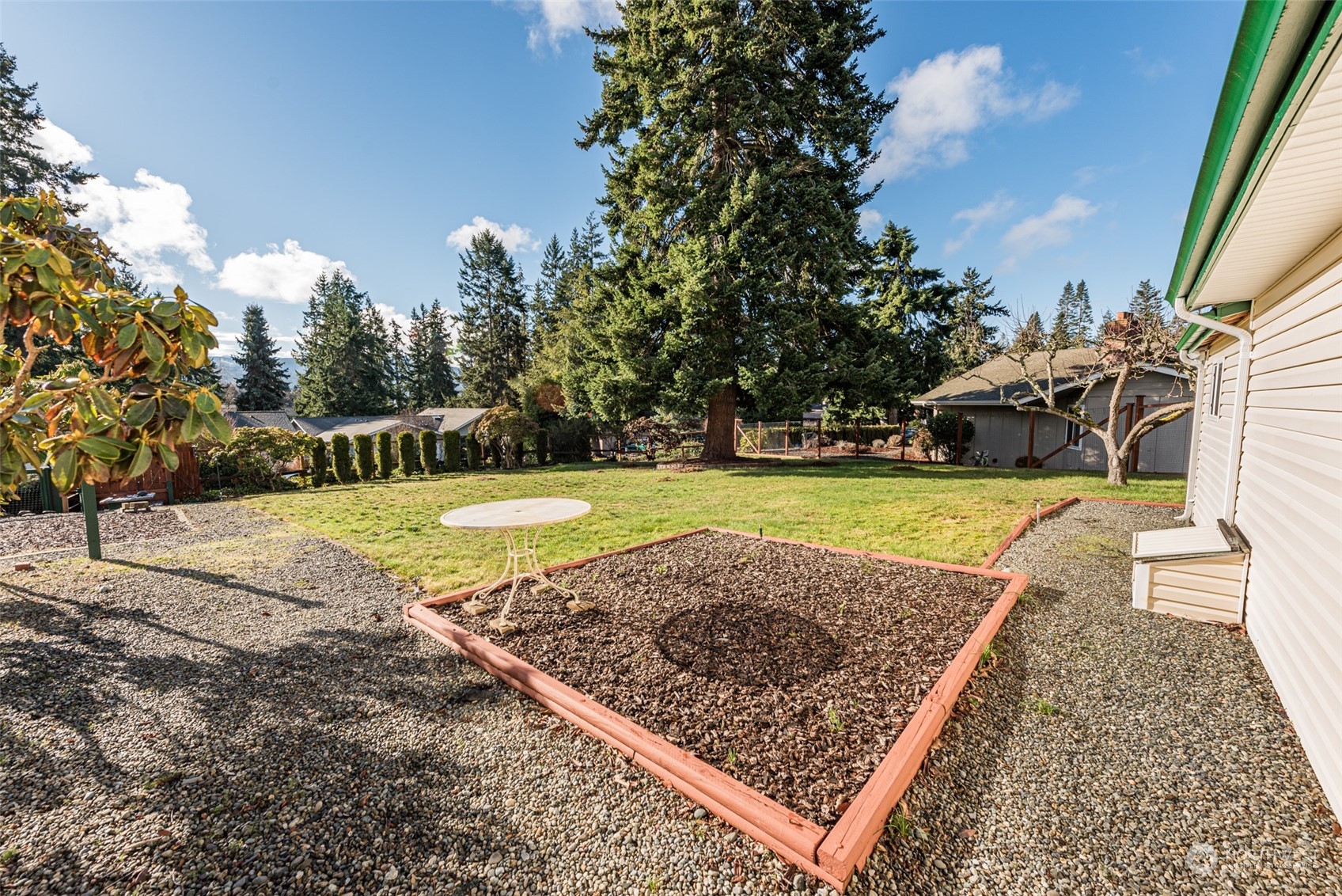 126 Hogans Vista Sequim, WA 98382 - Photo 38 of 40 a view of a swimming pool with a yard